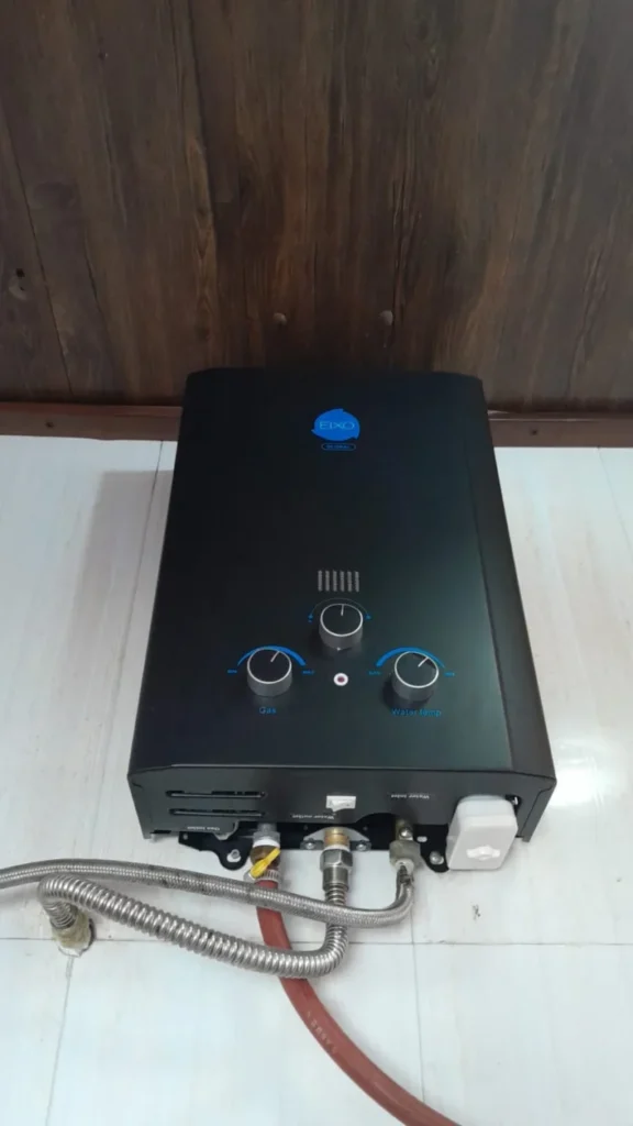 Teknisi water heater profesional